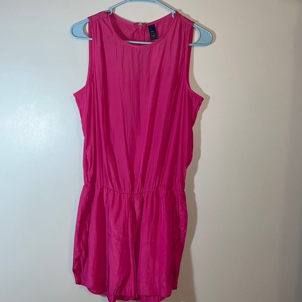 NWT GAP Romper- Small
